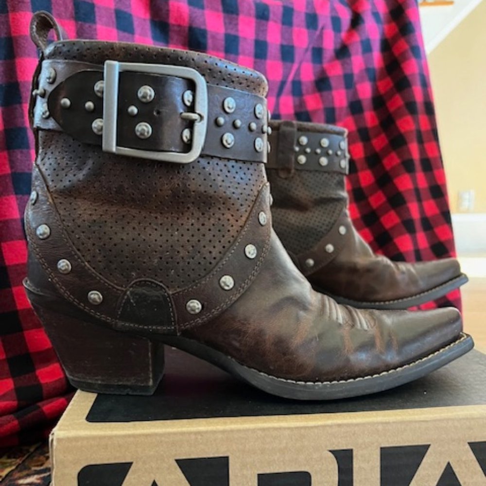 Ariat Defiance Leather Boot - Western Ankle sz 8